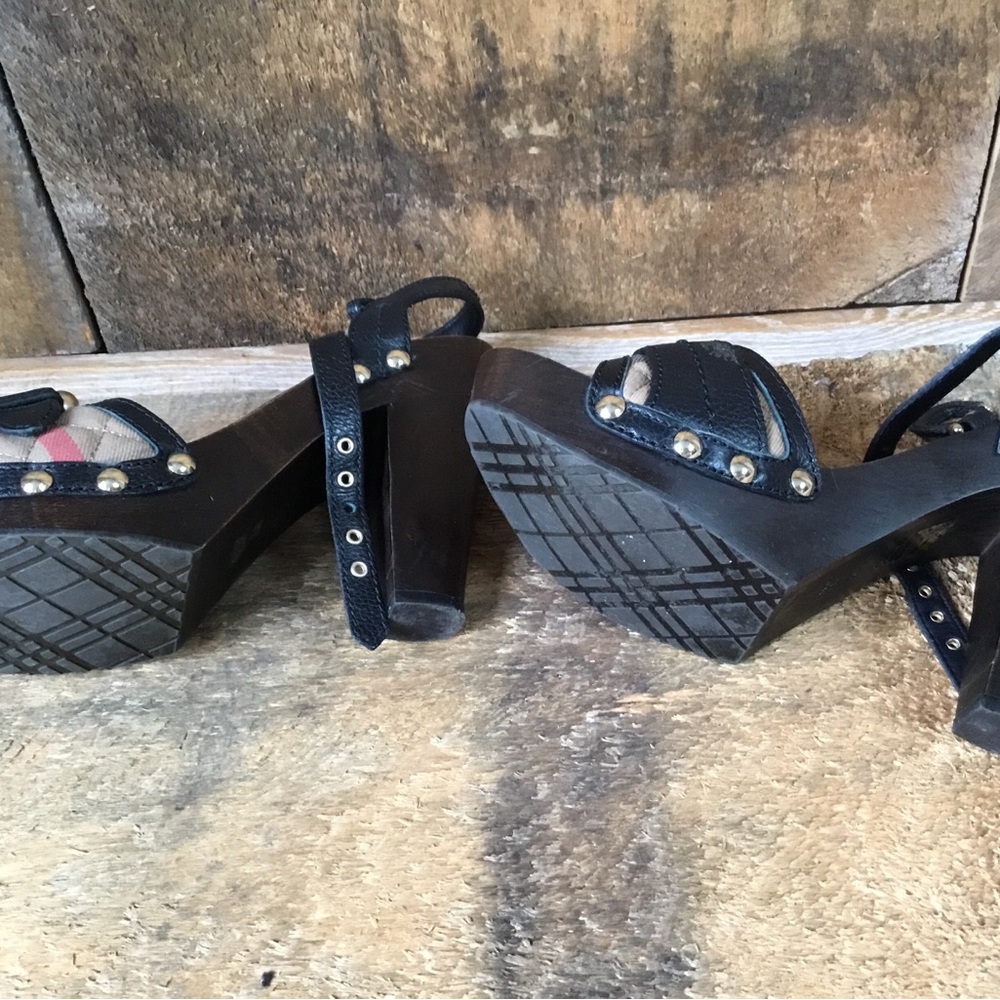Burberry Heels - Picture 5 of 11